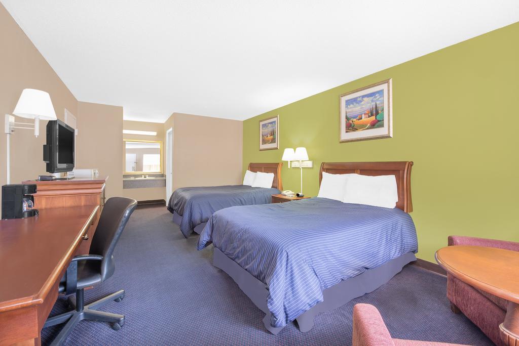 Hotel Express Anniston/Oxford エクステリア 写真