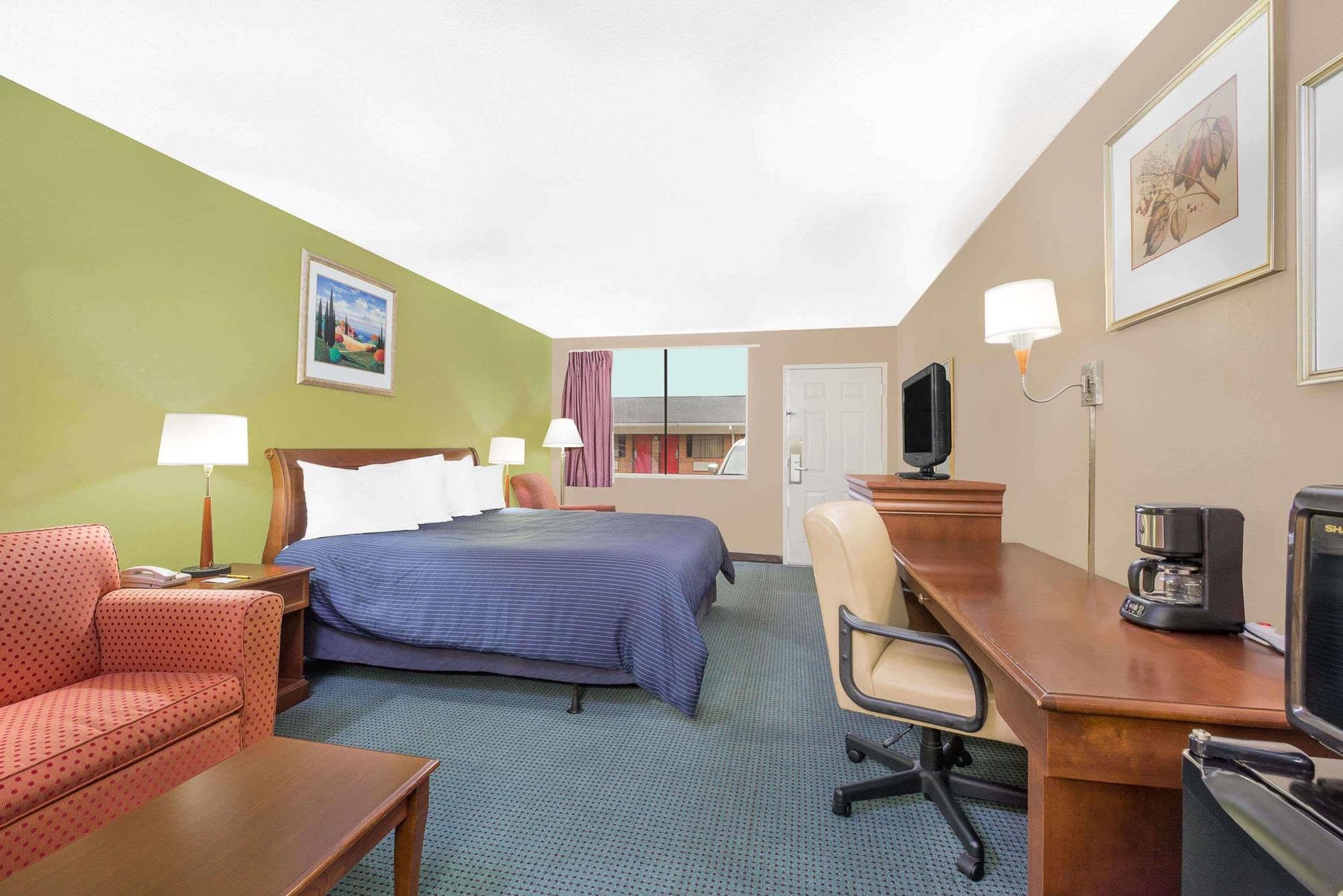 Hotel Express Anniston/Oxford エクステリア 写真